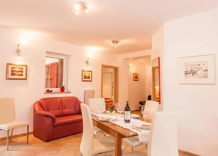 Сasa de vacaciones One-bedroom Poreč